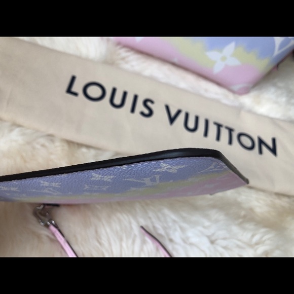 💖 Louis Vuitton Escale Neverfull MM Pastel Pouch - Picture 7 of 11